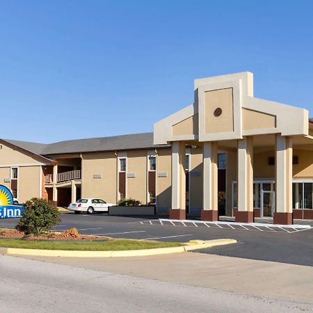 Days Inn By Wyndham Lawton Exterior foto